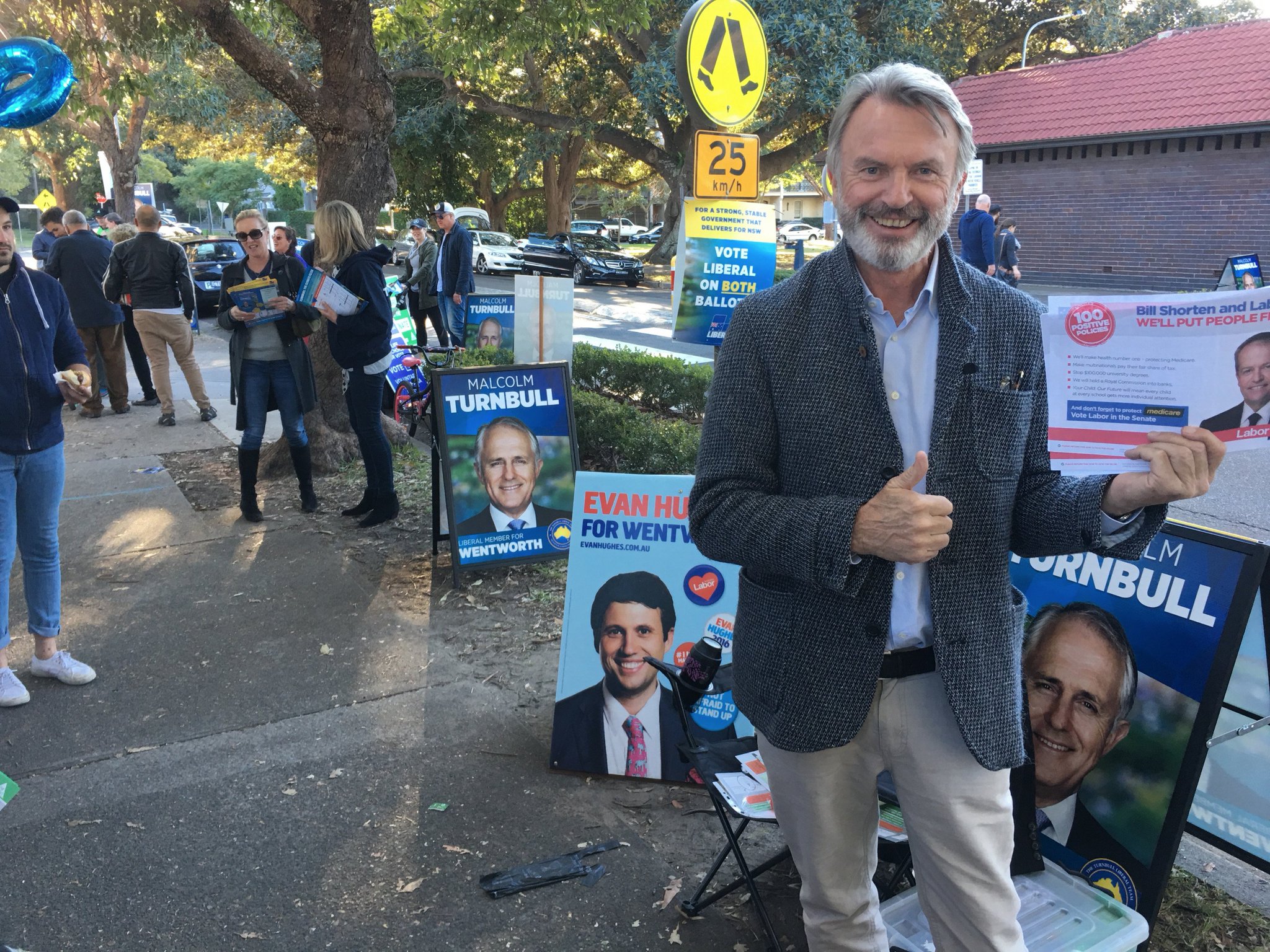 CmV1hrNUsAAnvkb.jpg:large