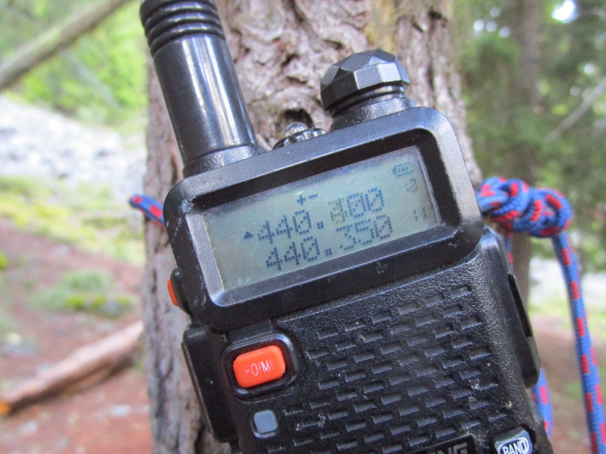 brewpacking's tweet photo. On all my trips, no matter how small, I always have a 2m/70cm ham radio with me. #K7BPK #backpacking #beer #pnw #ham https://t.co/Qc8dYlzl3S