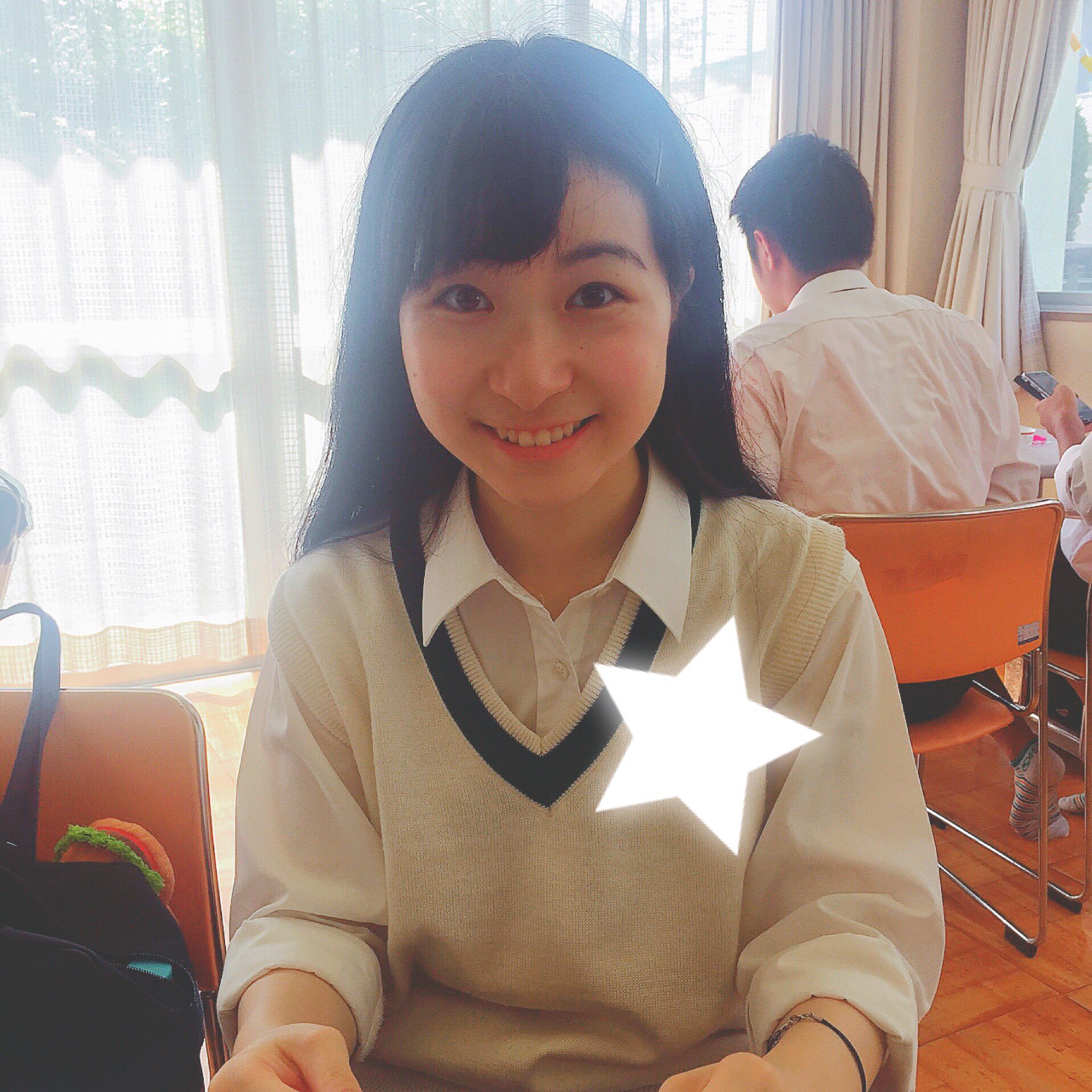 岡田 花梨 学校帰りに 文化祭に行ってきました 友達のクラスの出し物がすっっっごく楽しかった タイムトライアルレース だったんですけど 新記録にはぜんっぜんとどきませんでした T Co Jnocvcvn0m Twitter