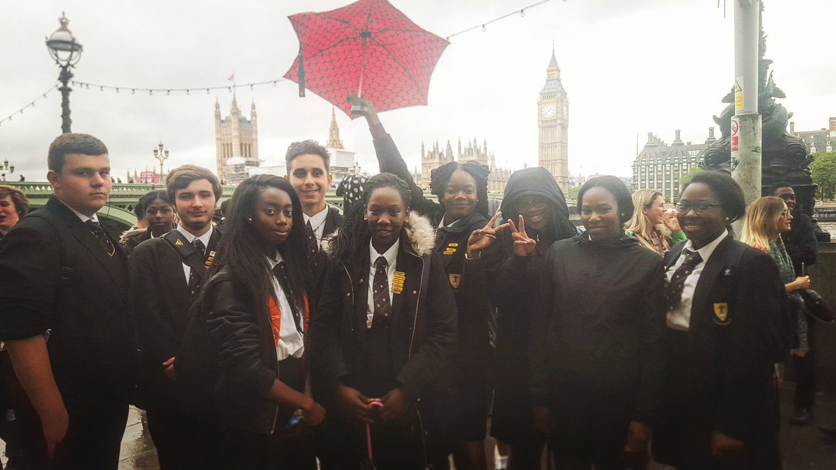 BPGwynHouse's tweet photo. Fantastic reward trip @TheLondonEye yesterday. A well deserved day out for our House Heroes! https://t.co/1lrti2CRsu