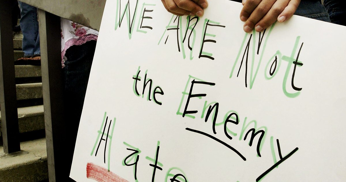 mic's tweet photo. 2 Muslim men were shot near mosque in Minneapolis &amp; police are investigating as a hate crime https://t.co/svFHhqYOVe https://t.co/vrS431GYsh