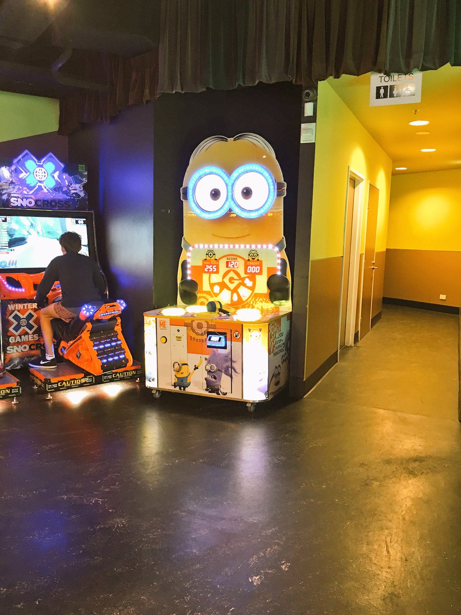 ItsASecretTOUR's tweet photo. SYDNEY HARBOURSIDE SESSION! Meet at minions for check in https://t.co/DqinJB97QF
