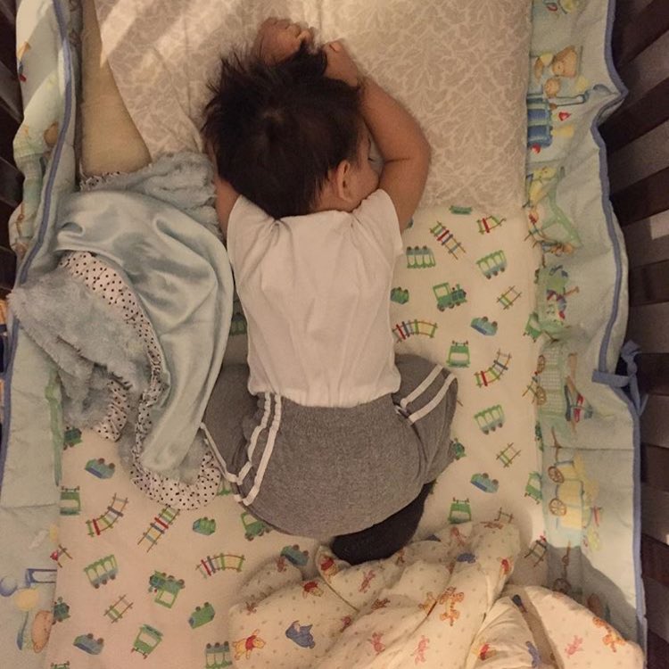 TaeganP's tweet photo. I fukken love when he sleeps like this !!!!!!!! #StalkerDad https://t.co/CS2repneSP