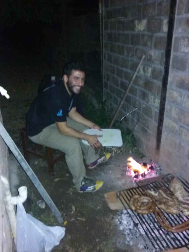 eduu1822's tweet photo. Un 👏 para el asador!!!...😆 @Eriicc77 @EzequielLobos @angelvizgarraaa https://t.co/KaXgTJJRow