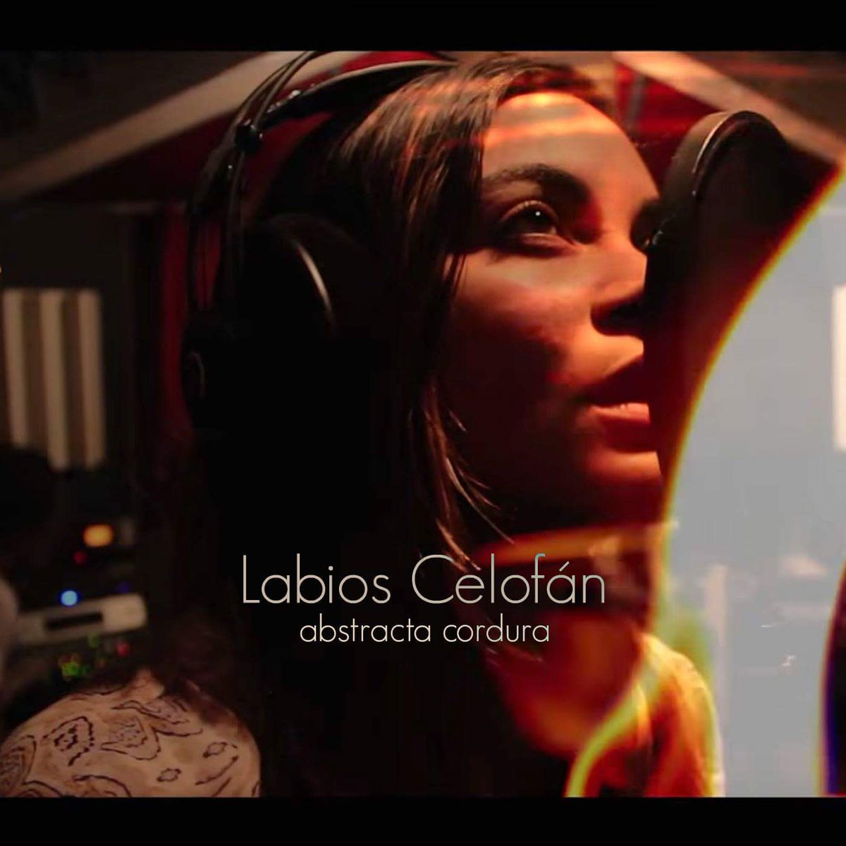 LabiosCelofan's tweet photo. Compartiendo vídeo de nuestro nuevo sencillo
@LabiosCelofan  #AbstractaCordura 
#DalePlay 
https://t.co/yK9RJoduuO https://t.co/9xR5EvJpgc