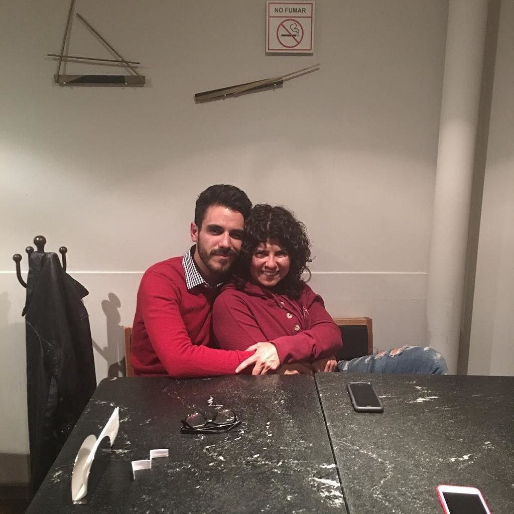 hildegardtan's tweet image. Como te quiero @alextreets gracias totales gran noche  #friday #mylove ift.tt/29cpQ2r