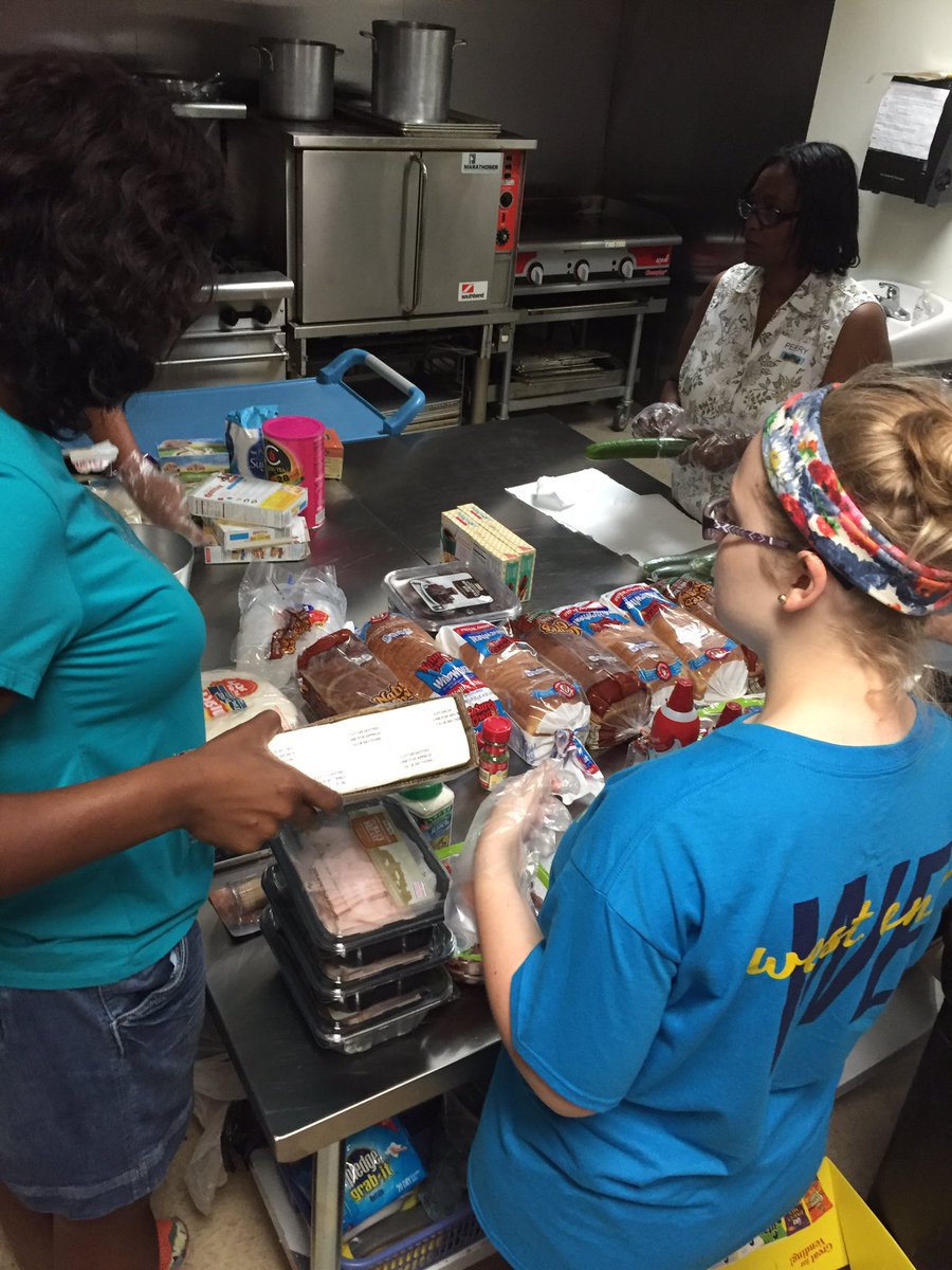 _LauraNicholson's tweet photo. #teafortwo #HPSummerServe https://t.co/vOZpliMauR