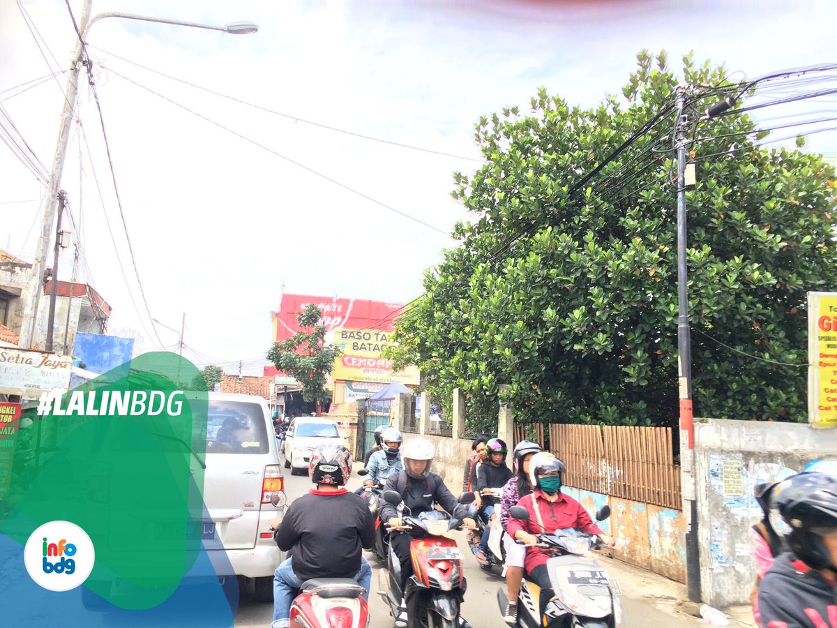 #lalinBDG 11.30 : Gunung Batu padat dua arah