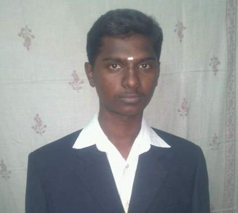 the_hindu's tweet image. #SwathiMurder suspect held in Tirunelveli, tries to kill self - thne.ws/297cAG8