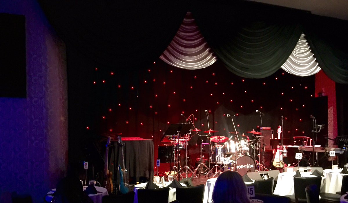 mikegamble1026's tweet photo. Tonight the Carlyle Club in the DMV. When space is limited I don't worry my Gemini is like a tank@D&amp;A Guitar Gear https://t.co/OZ4CJMCs5O