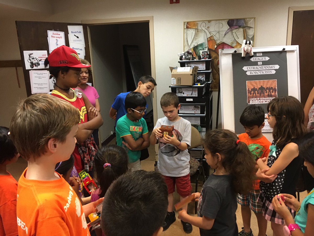 ler8699's tweet image. Last Day of summer camp, now it&apos;s time for show and tell! #roboticsisforeveryone