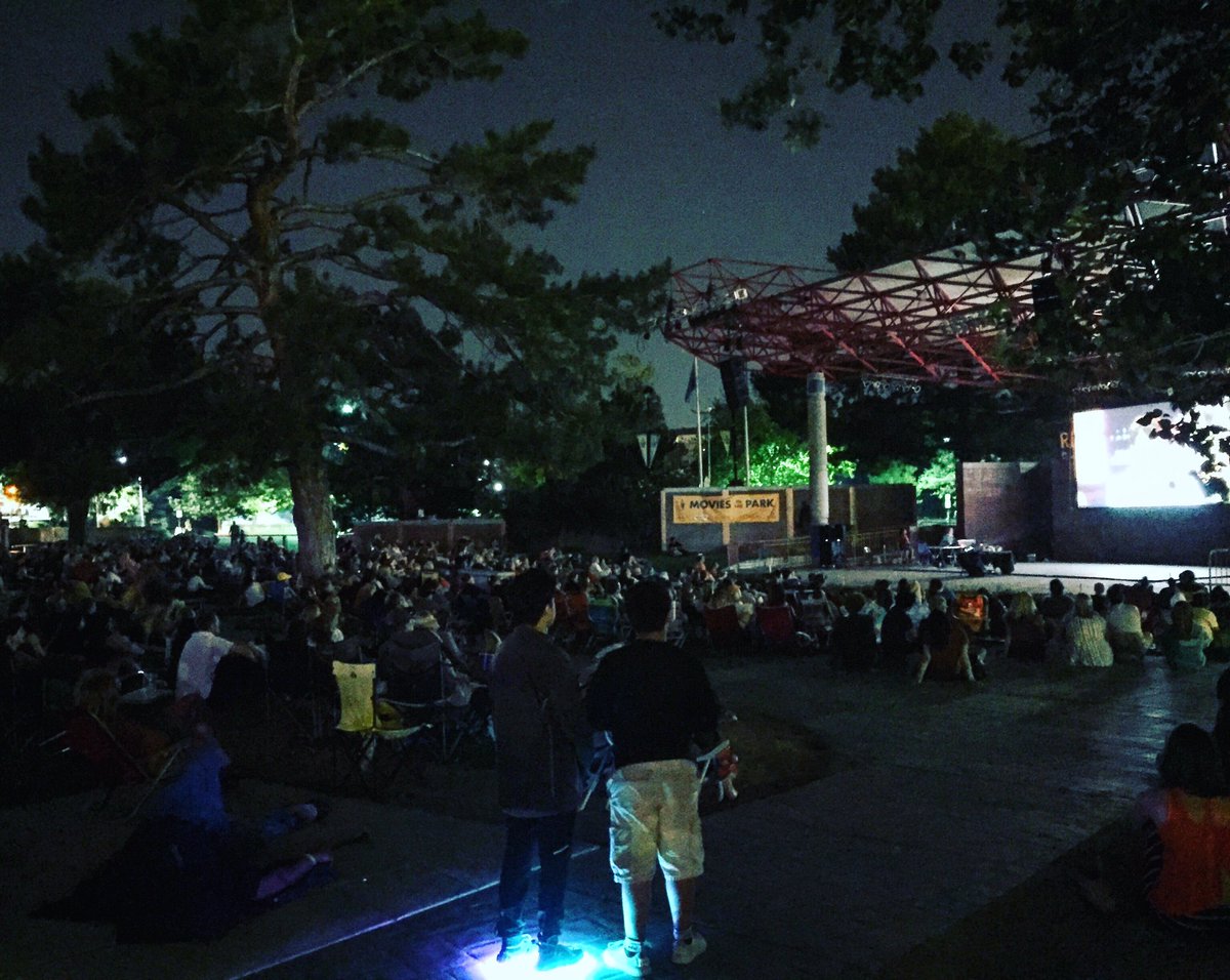 renohipsters's tweet photo. Movies in the park from @filmsontap for #Artown. It's gorgeous out tonight. Good feels. https://t.co/KoyrUtZth7