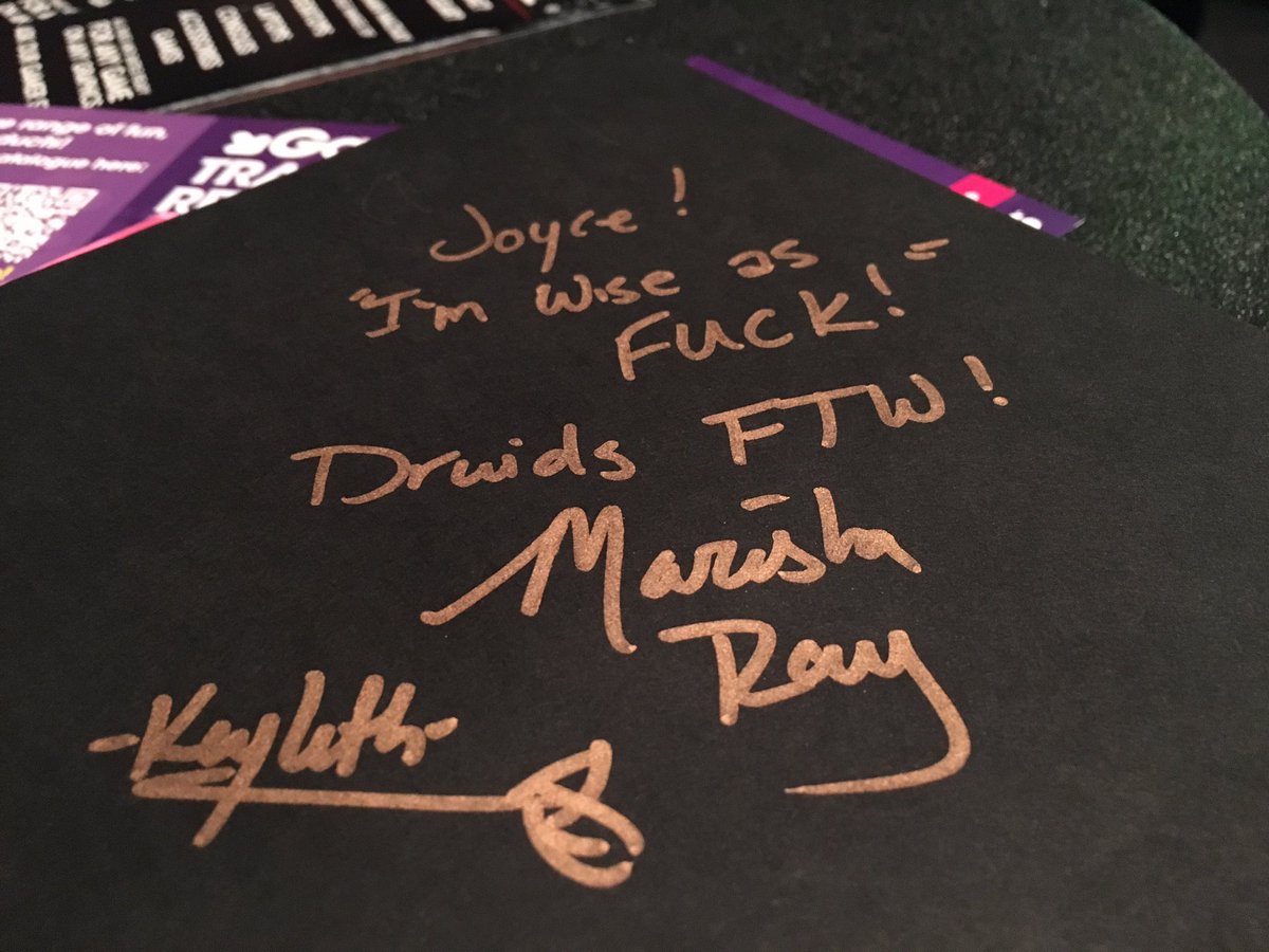 Confused_Druid's tweet photo. @Marisha_Ray is actually amazing! #druidsforthewin #wiseasfuck #keyleth #CriticalRole #critter #dnd #HavenExpo https://t.co/iawGc9OwP0