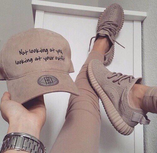 Устраиваю битву оформ(первый раз,мда)
кто хочет поучаствовать-#RT и фоллоу ми
#лентанеигнорь