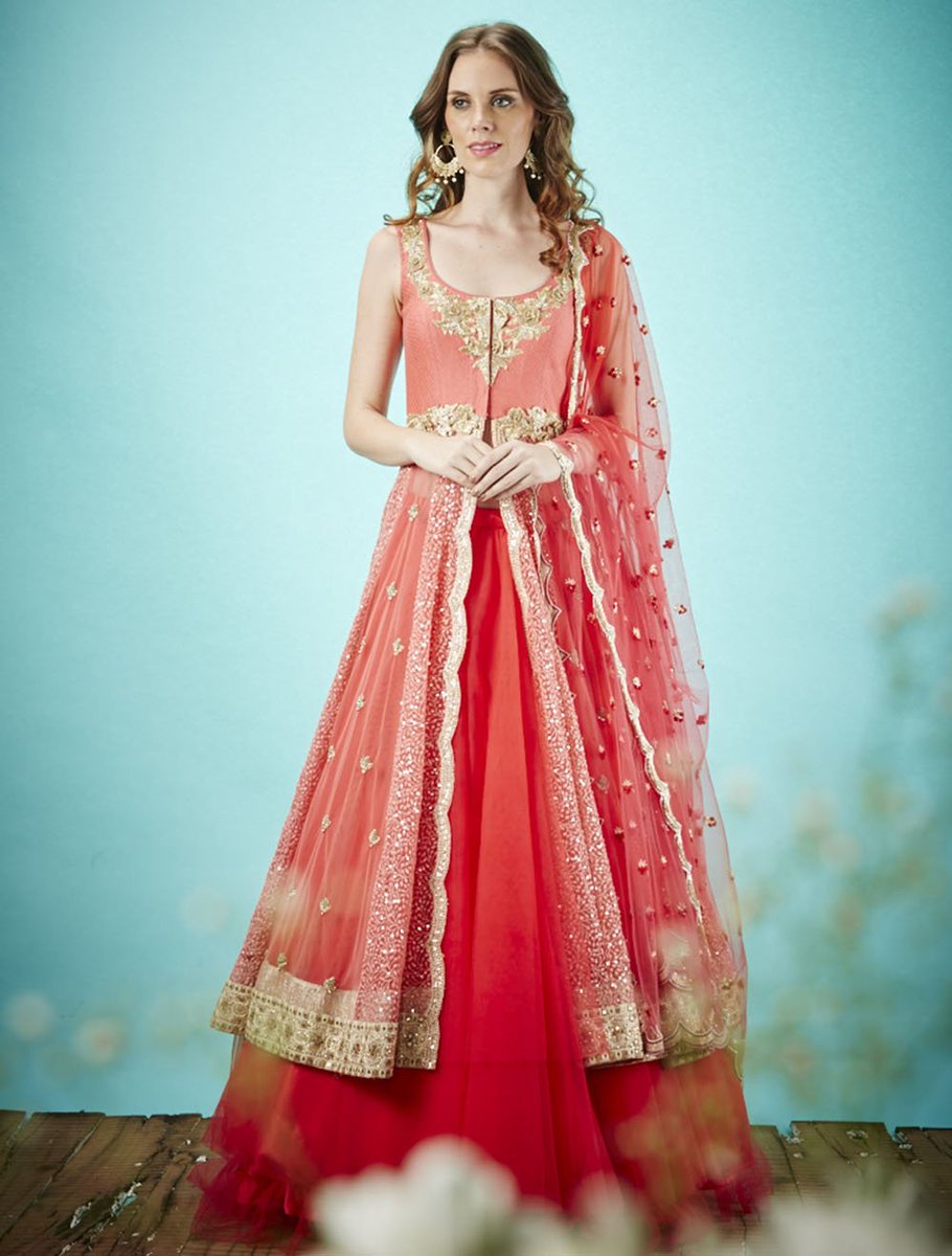 fashion_o_style's tweet photo. Designer Ritu Seksaria to showcase her creations for charity
https://t.co/Ssjh5wFnuS @rituseksaria https://t.co/Zdim6dTuNB