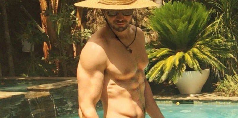 aTEEN_Magazine's tweet photo. Steve Grand fans are helping his bulge travel the world - PICS: https://t.co/HgHNcJHq76 https://t.co/u97ppQJy0C