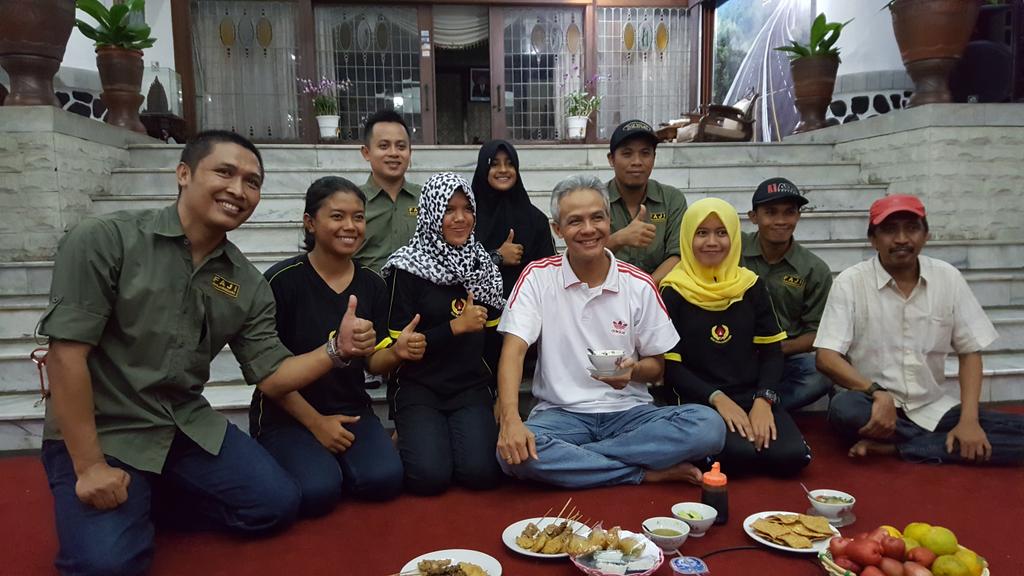 Bukber Atlet Jateng dg Pak Ganjar siap memenangkan PON 2016