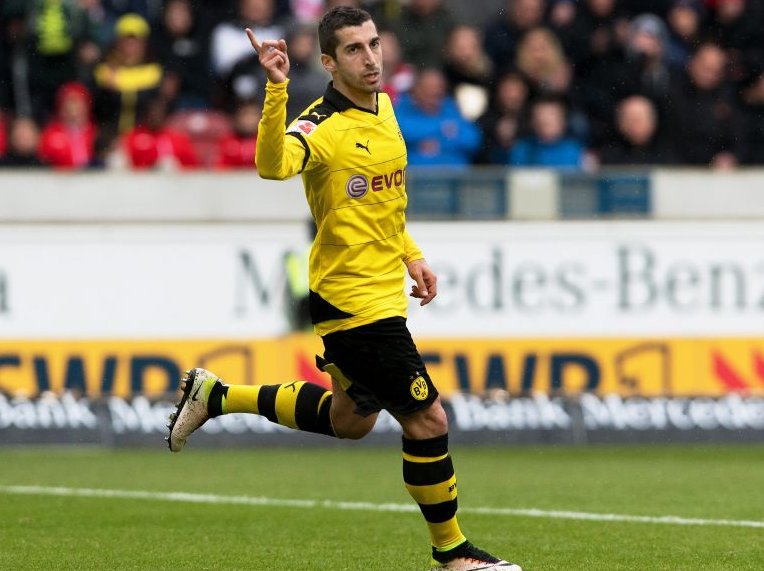 Mkhitaryan finalises £26m move to #MUFC as Mourinho makes third summer signing dailym.ai/29a5PEF