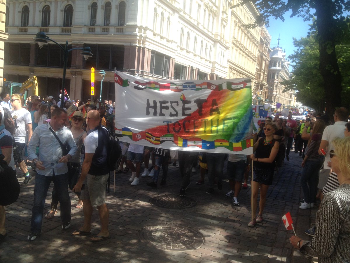 EventmoreApp's tweet photo. Pride-kulkueessa mukana edustamassa kaikki suurimmat #hlbtiq-järjestöt. #helsinkipride #Pride2016 #heseta https://t.co/t2XBSnGhM2
