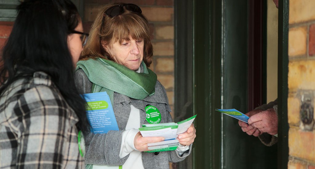 AusConservation's tweet photo. Amazing ACF volunteers doorknocked in Deakin, McEwen, Kooyong, Petrie, Moreton and Brisbane #ACFpledge #ausvotes https://t.co/wABkQ8TEgY