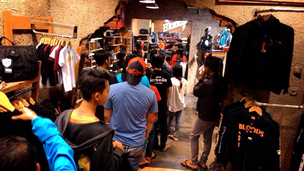 Dapatkan diskon #LebaranSale sampai tanggal 17 Juli 2016. Diskon UP TO 50% + 5% for Member. Come to visit us !