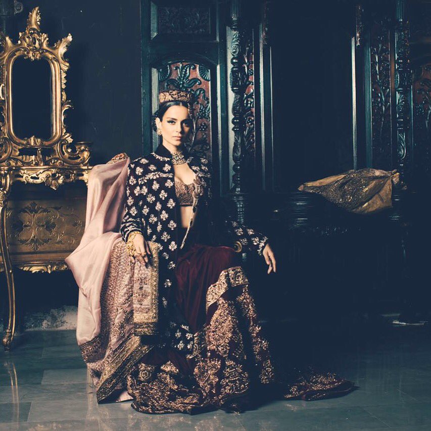 filmfare's tweet photo. Queen #KanganaRanaut dazzles for the King of couture, @ManishMalhotra and the combination is proving to be lethal. https://t.co/9uc3w79W6Z