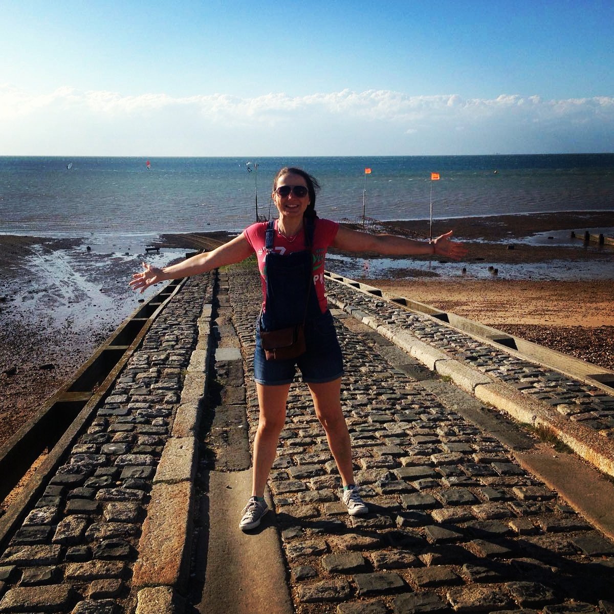amy1609's tweet photo. Friday by the sea! :)
#FridayFeeling #fridaynight #happyas https://t.co/hS2XExdN30