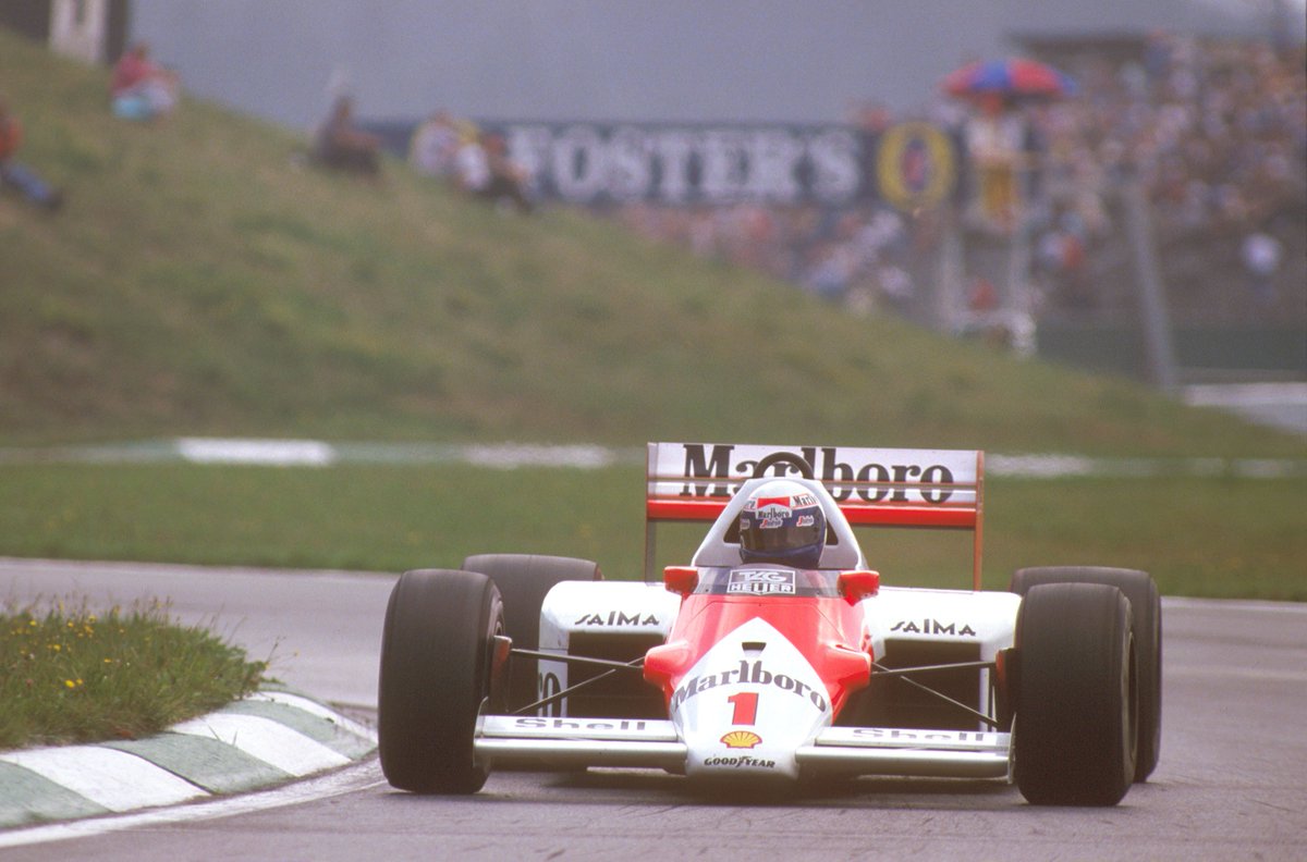 raddie_cz's tweet image. UBSf1: Only Alain Prost has won the #AustrianGP three times. Will NicoRosberg
 equal this feat tomorrow? #F1 #UBSs…