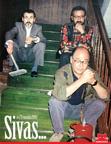 AvGurkanKorkmaz's tweet photo. -Şimdi bizi burada öldürseler ne olur?
-Kalanlar,ölenler için şiir yazar-Metin Altıok
#UnutMadımaklımda
#2Temmuz1993 https://t.co/VpGtnYCbCe