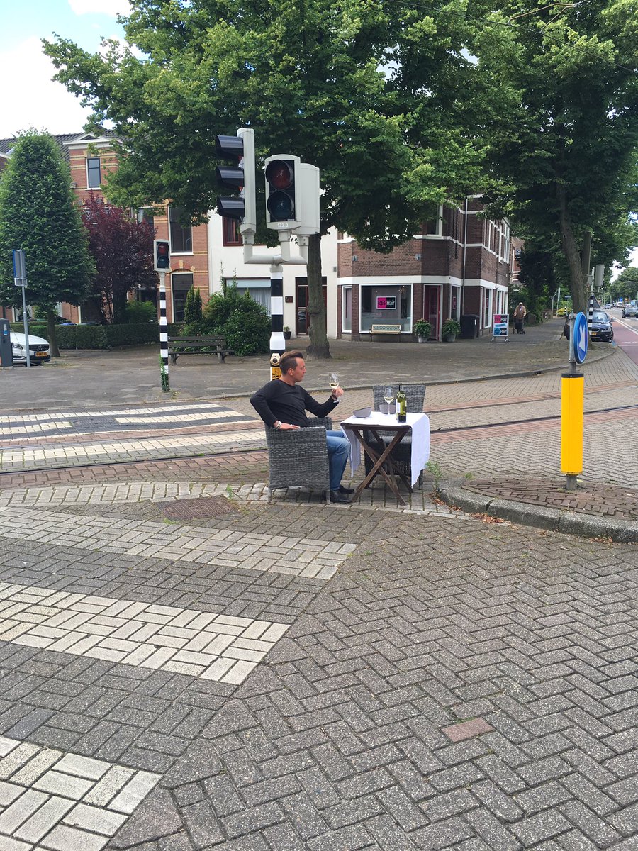 bistro Vertus tweet media