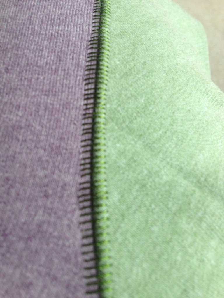 Gluggies's tweet image. Geschafft gar nicht so einfach#nähen #flatlock