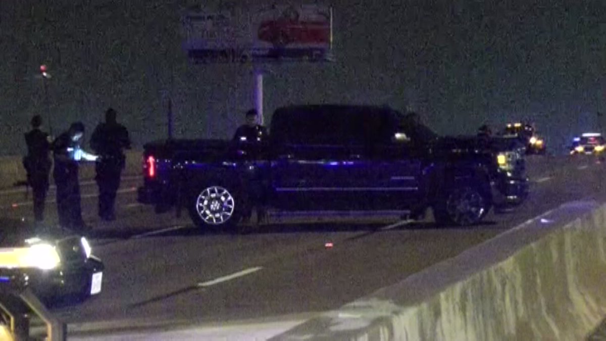 abc13houston's tweet photo. Tragic: Man struck, killed on Gulf Fwy as 9-year-old son watches. More--> https://t.co/PB7iKtOnnL #abc13 https://t.co/8rWeXrhAsi