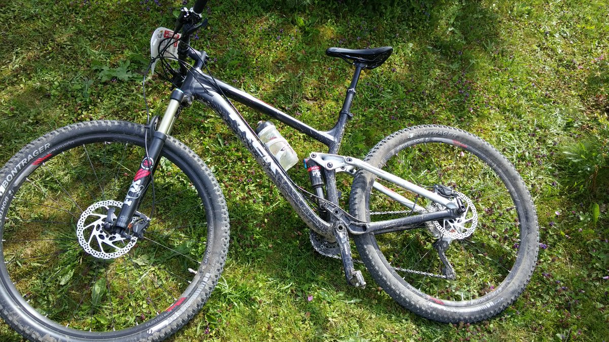 RasanenMarkus's tweet photo. Kiitos @TahkoMtb taas huikeasta tapahtumasta! Reitti oli tänä vuonna loistokunnossa 👌#tahkomtb #mtb https://t.co/BEjMvXKHH4