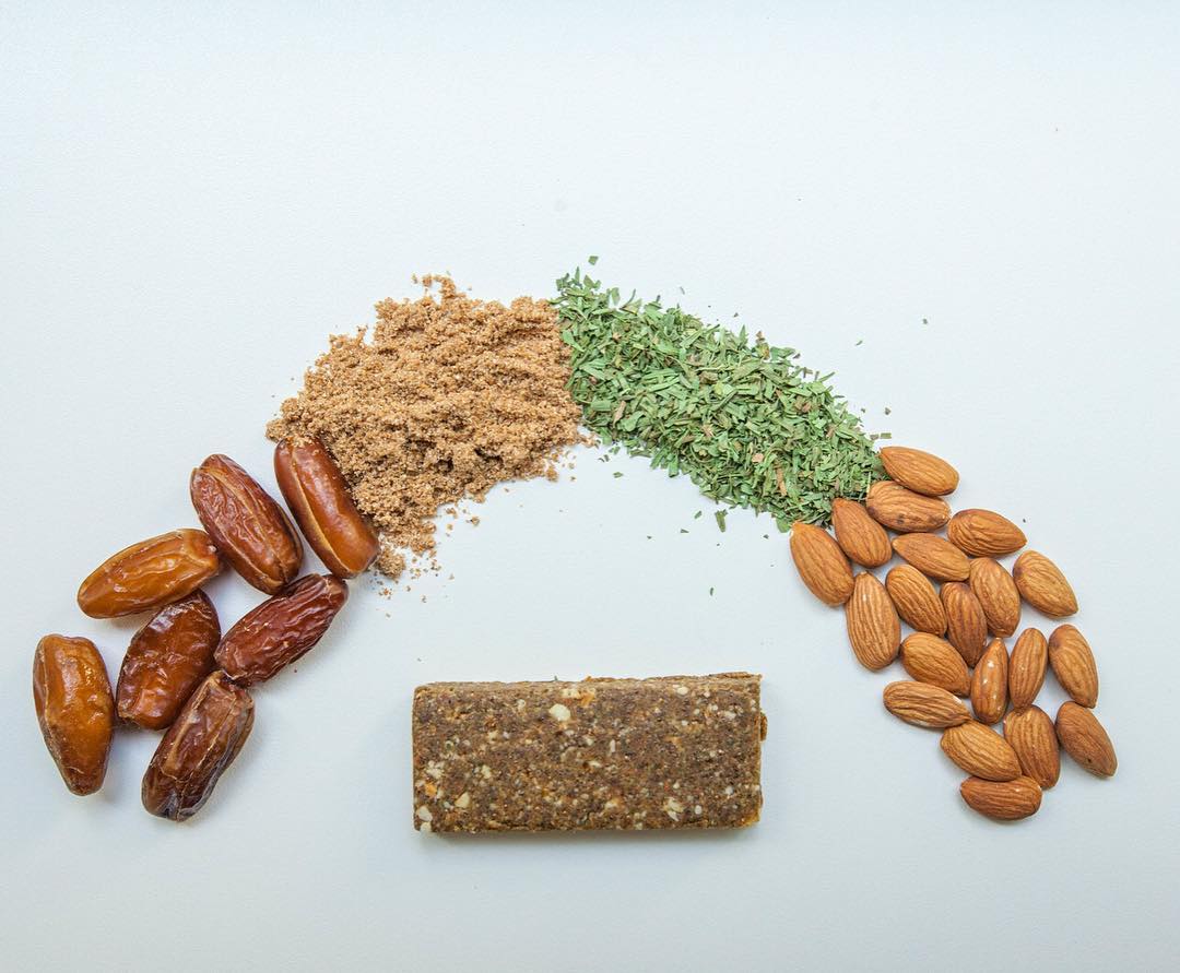 ZoicBar's tweet photo. 4 real foods only. 🌰🐛🌱Combined into a protein bar. Zoic tarragon. 🐲 More than just delicious. #bug #powered https://t.co/peB7z1DntA