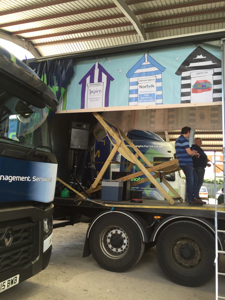 Helping set up for the #LMP with@julie_hunt77