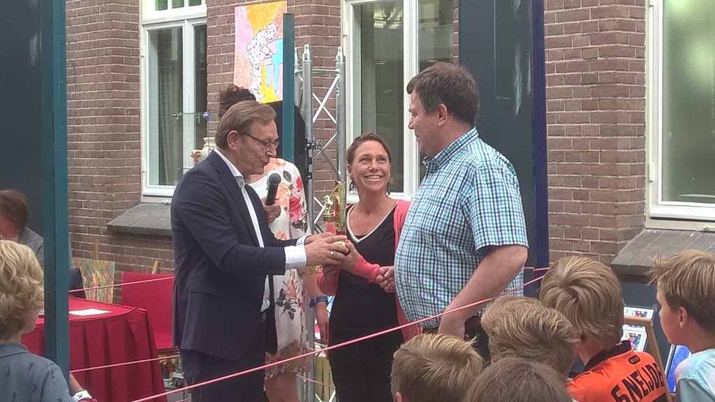 Gefeliciteerd! Winnende idee Z-Battle: speeltuin met eetgelegenheid!