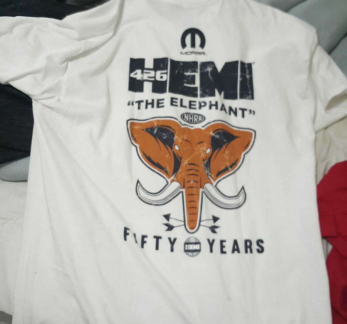 nitronick84's tweet photo. @MattHagan_FC @MissMopar7172 @NickZ2317    i gotz me a hemi shirt finally last week  at the summit racing national https://t.co/aXQCLhO1rN