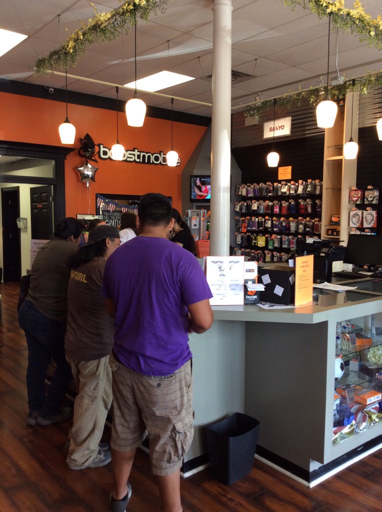 LA_SPG_Reed's tweet photo. Sales are on Fire here today! Wolverine is def ready to #BoostYourSummer @krisspragg @alexiaautin @JonDBlitz https://t.co/owUY16KHlM
