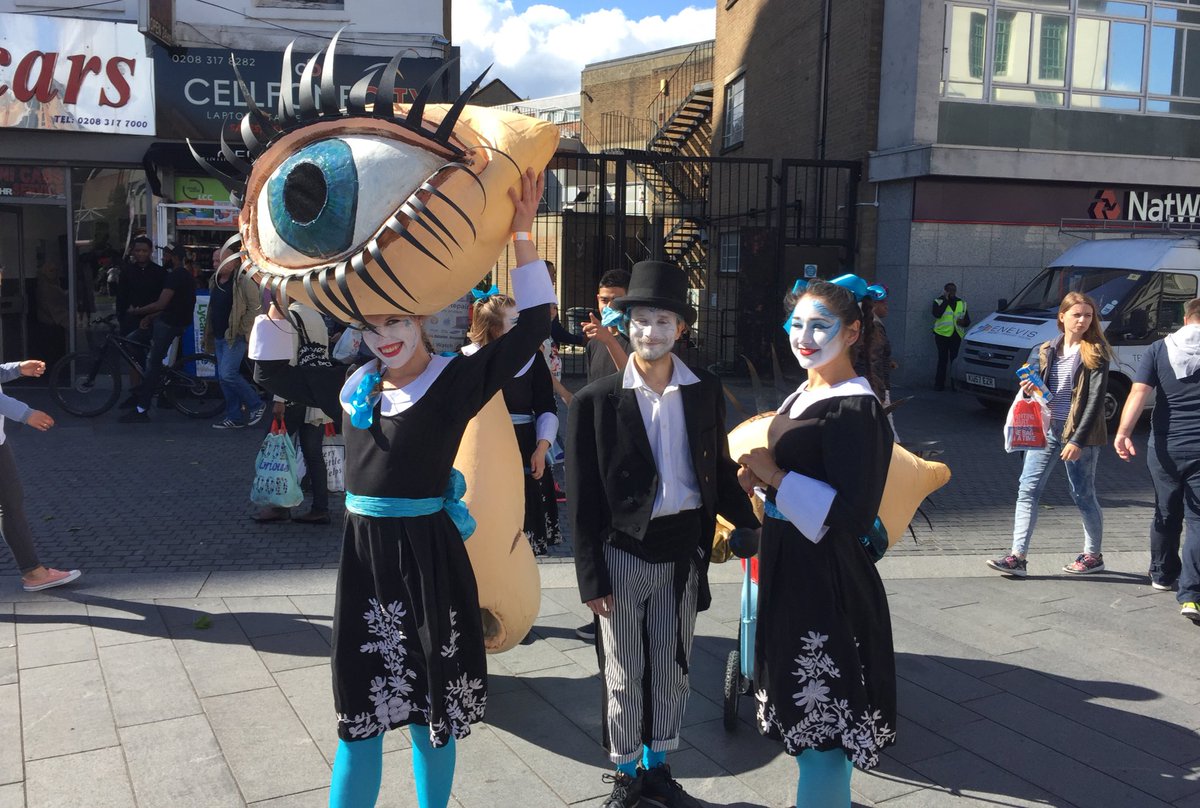 GDIFestival's tweet photo. Will you find The Senses? Look for them from 7:45 #Woolwich #GDIF2016 https://t.co/Z694u1q4AT