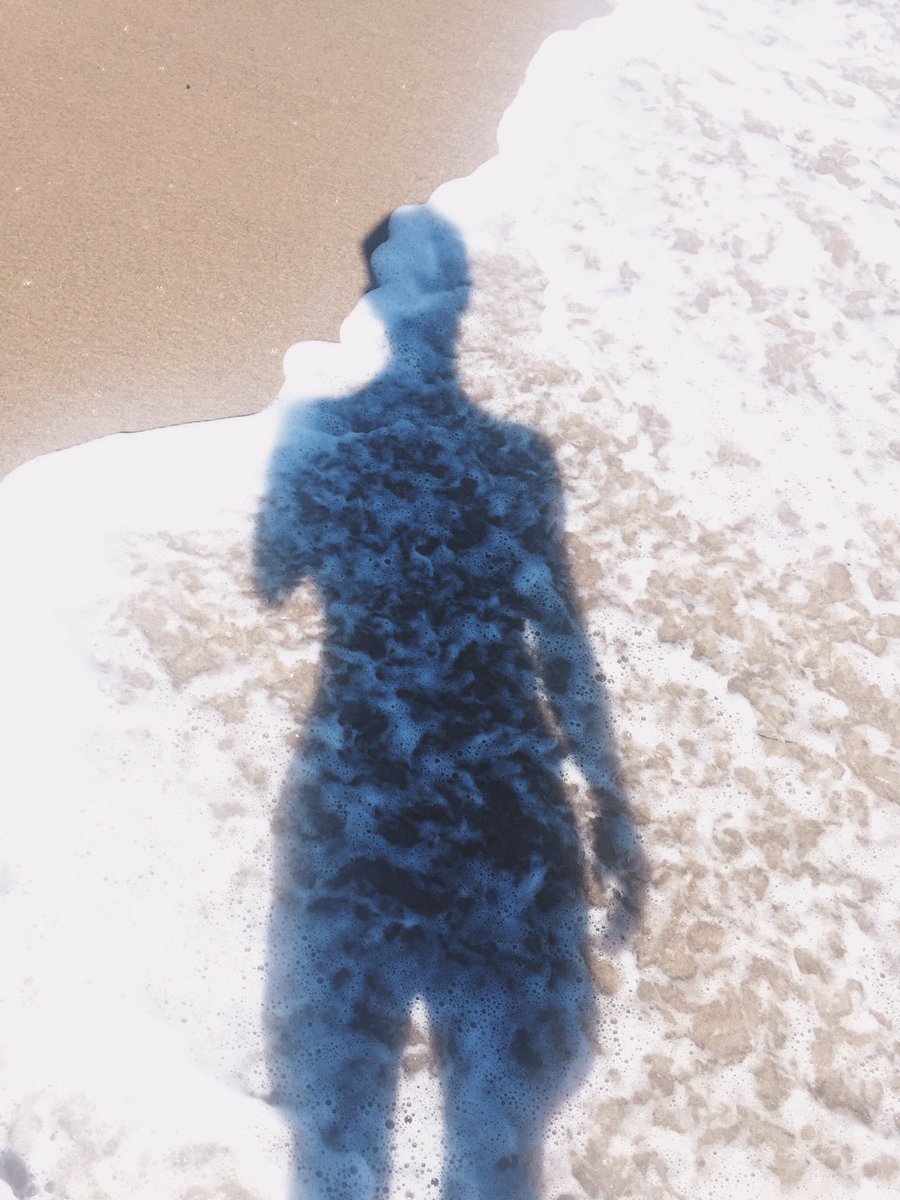 connorfranta's tweet image. last night i dreamt about going to the beach with friends. thats it, nothing more. how lovely?