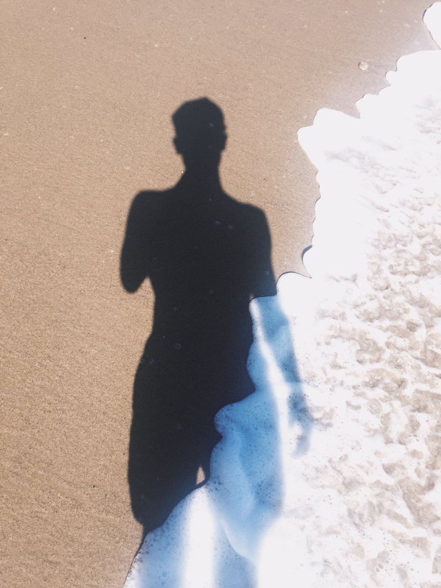 connorfranta's tweet image. last night i dreamt about going to the beach with friends. thats it, nothing more. how lovely?