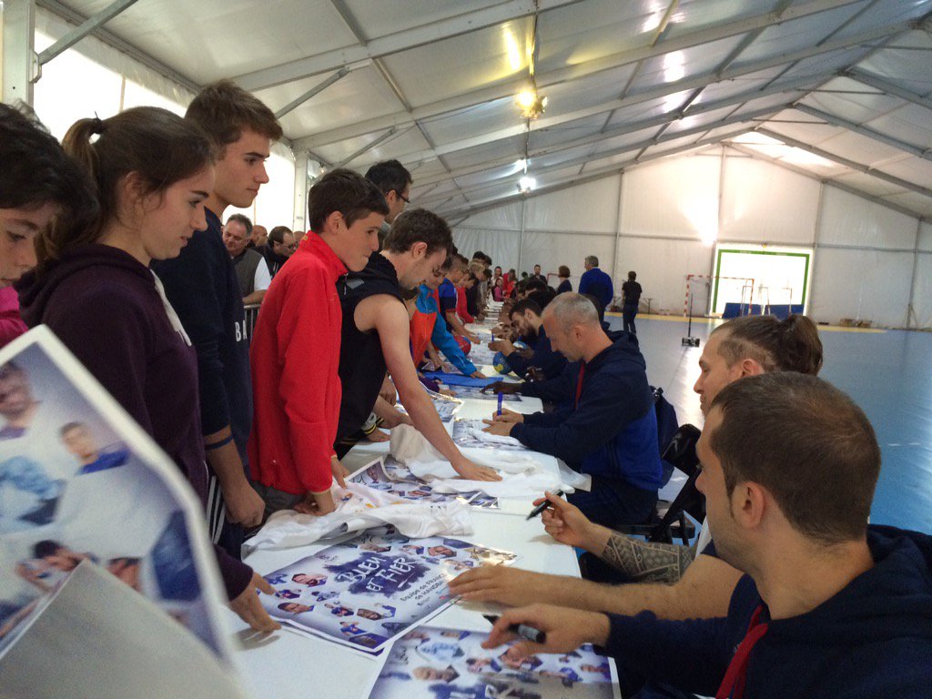 #EdF[M]-Destination Rio
Un grand MERCI aux supporters d'être venus à la rencontre des Experts! 🙌🏼🙏🏼👏🏼
#BleuetFier