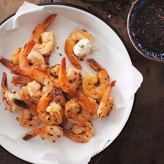 foodandwine's tweet photo. Use your wok to smoke food on the 4th. https://t.co/SSEBkaZm1J https://t.co/PylOr7yU6p