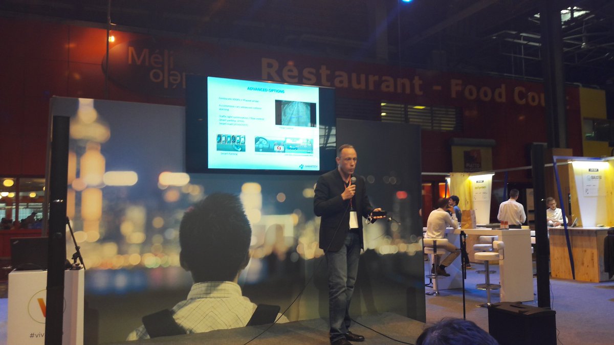Kawantech1's tweet photo. #smartlighting #smartparking #smartroad #smarticy pitching at @VINCIEnergies @Cisco @VivaTech lab challenge https://t.co/tXHxrTnkre