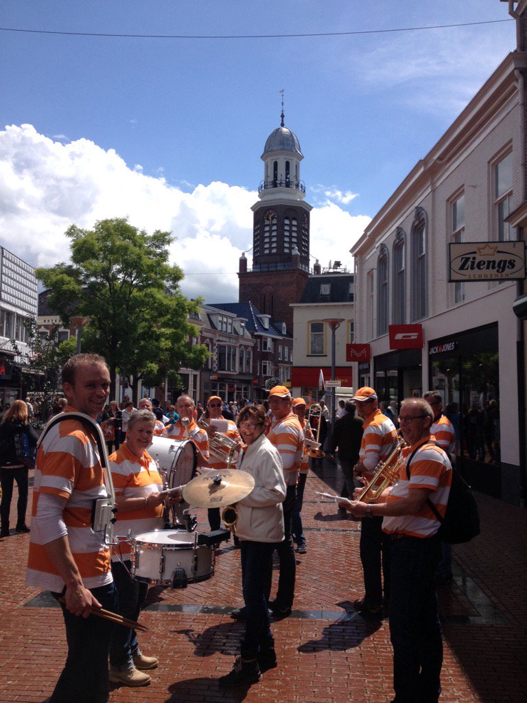 Muziek, rozenkoningin en d'olle witte#deklinkers
