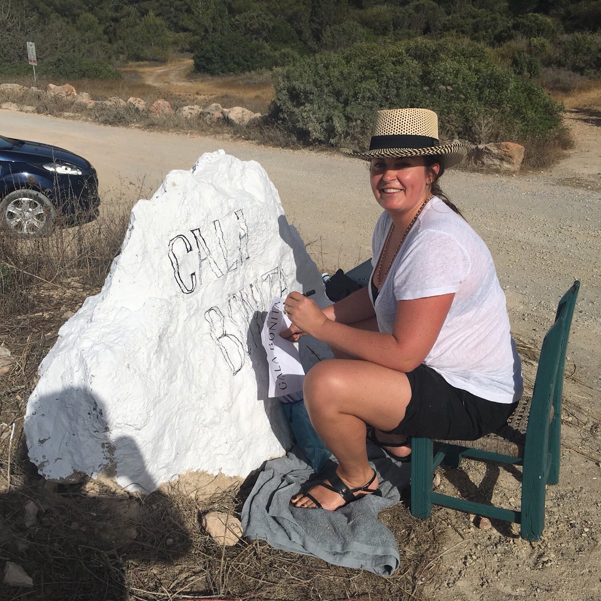 karen_martini's tweet photo. Sign writing @Cala_Bonita https://t.co/PYDBnGIFse