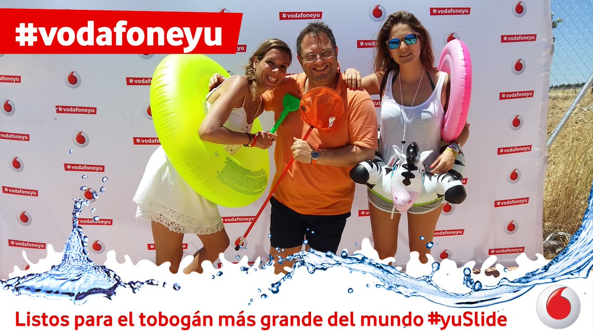 Pattygarvia's tweet photo. Listos para el tobogán más grande del mundo #yuSlide. Dame likes y podré llevarme un ZTE Blade A512 por la cara. https://t.co/8dbIzLROhv