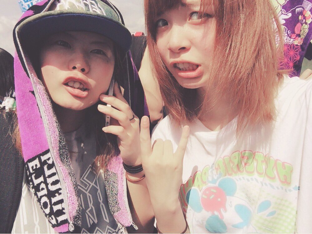 6969akm's tweet photo. 1日目終了！！！激アツだった！！日焼けがえぐい！死ねる！！明日もたのしみ！！！ https://t.co/IsVGKeZ6ft