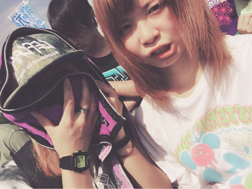 6969akm's tweet photo. 1日目終了！！！激アツだった！！日焼けがえぐい！死ねる！！明日もたのしみ！！！ https://t.co/IsVGKeZ6ft