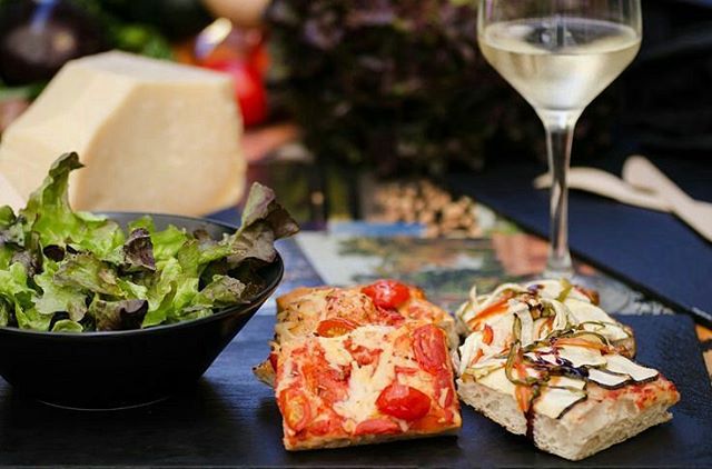 fastnbio's tweet photo. Fast &amp; Bio Organic Restaurant 
PIZZA AL TAGLIO 
#vegan #eco #vegetarian #alicante #franquicia 
www.fastnbio. https://t.co/lR4kV51tSM